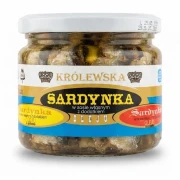 Królewska sardynka w sosie własnym z dodatkiem oleju  280g — opakowanie, zdjęcie studyjne