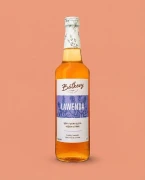 Syrop z lawendy 500 ml Batkovy — opakowanie na tle w kolorze produktu