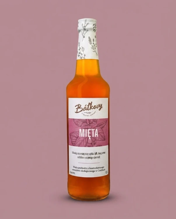 Syrop z mięty 500 ml Batkovy — opakowanie na tle w kolorze produktu