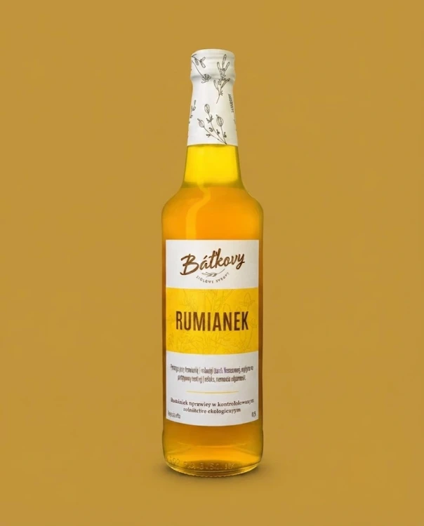 Syrop z rumianku 500 ml Batkovy — opakowanie na tle w kolorze produktu