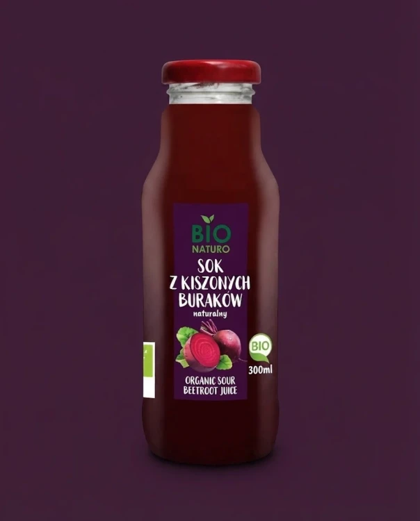 Ekologiczny sok z kiszonych buraków 300 ml Bio Naturo — opakowanie na tle w kolorze produktu
